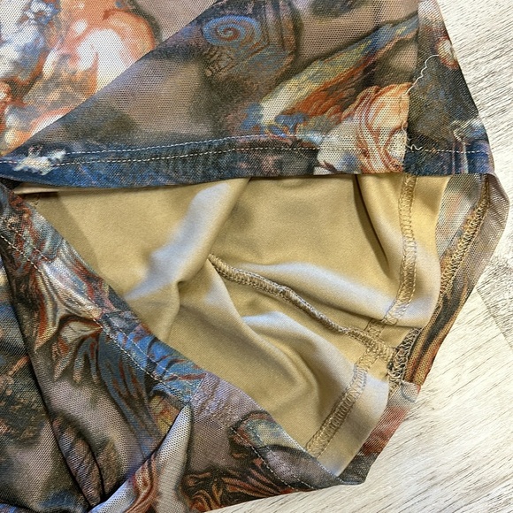 Windsor Romantic Renaissance All Over Mural Print Off The Shoulder Bodycon Dress - Picture 8 of 11